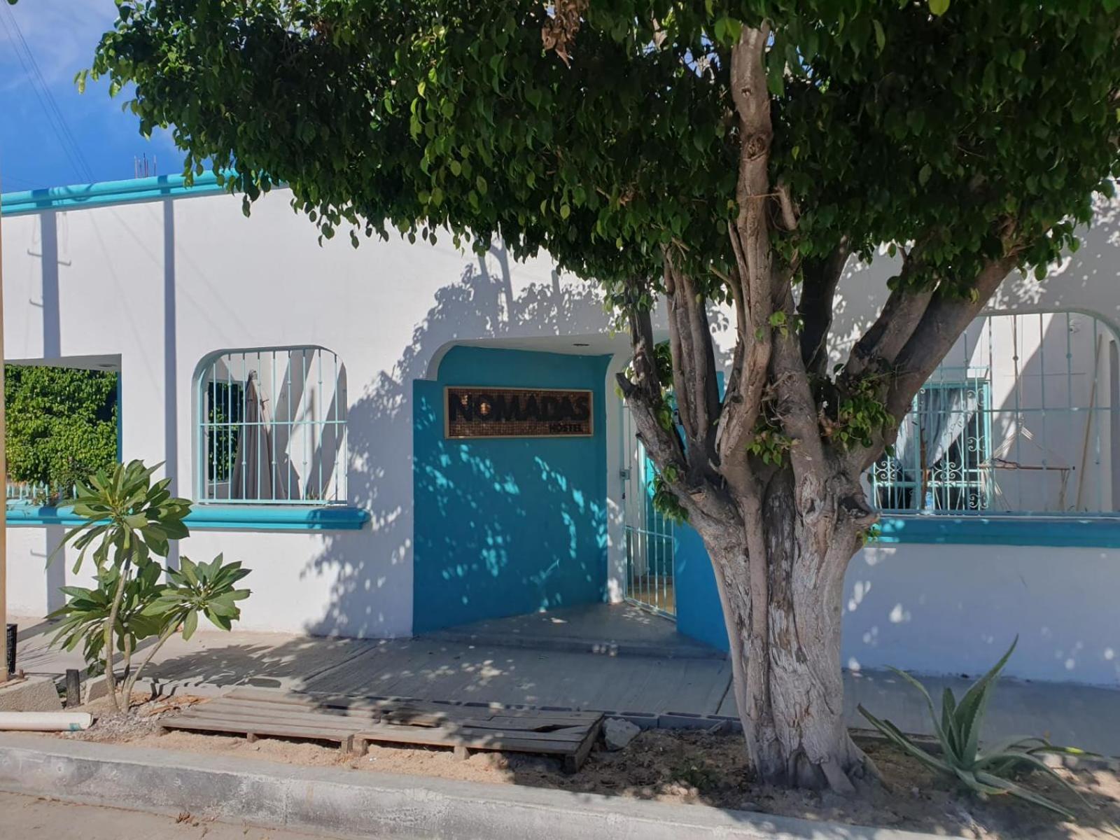 Nomadas Hostel لاباز المظهر الخارجي الصورة
