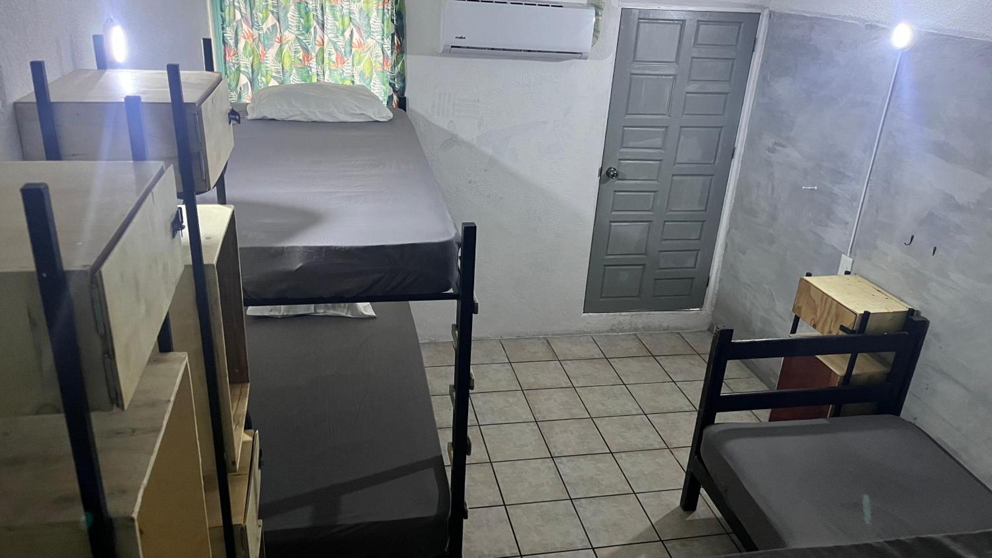 Nomadas Hostel لاباز المظهر الخارجي الصورة